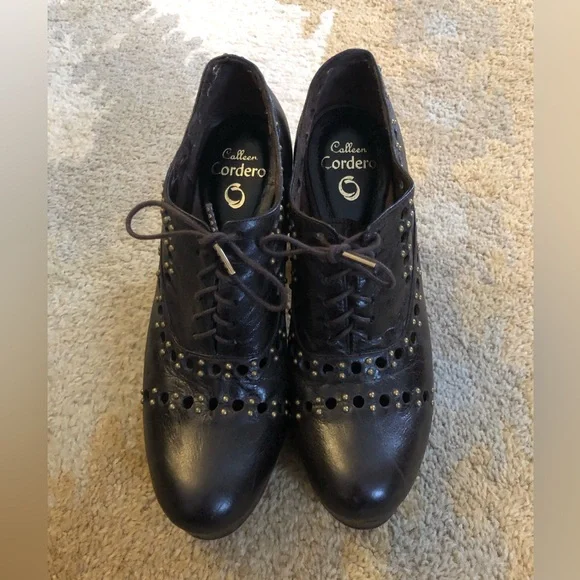 Calleen Cordero Women’s Leather Studded Oxford Pumps Wood Heel Shoes sz 8 EUC! - Picture 3 of 10